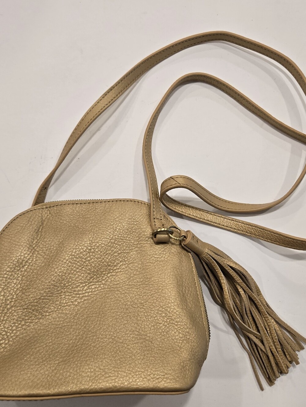 HOBO International Gold Leather Crossbody bag Handbag Purse Quality